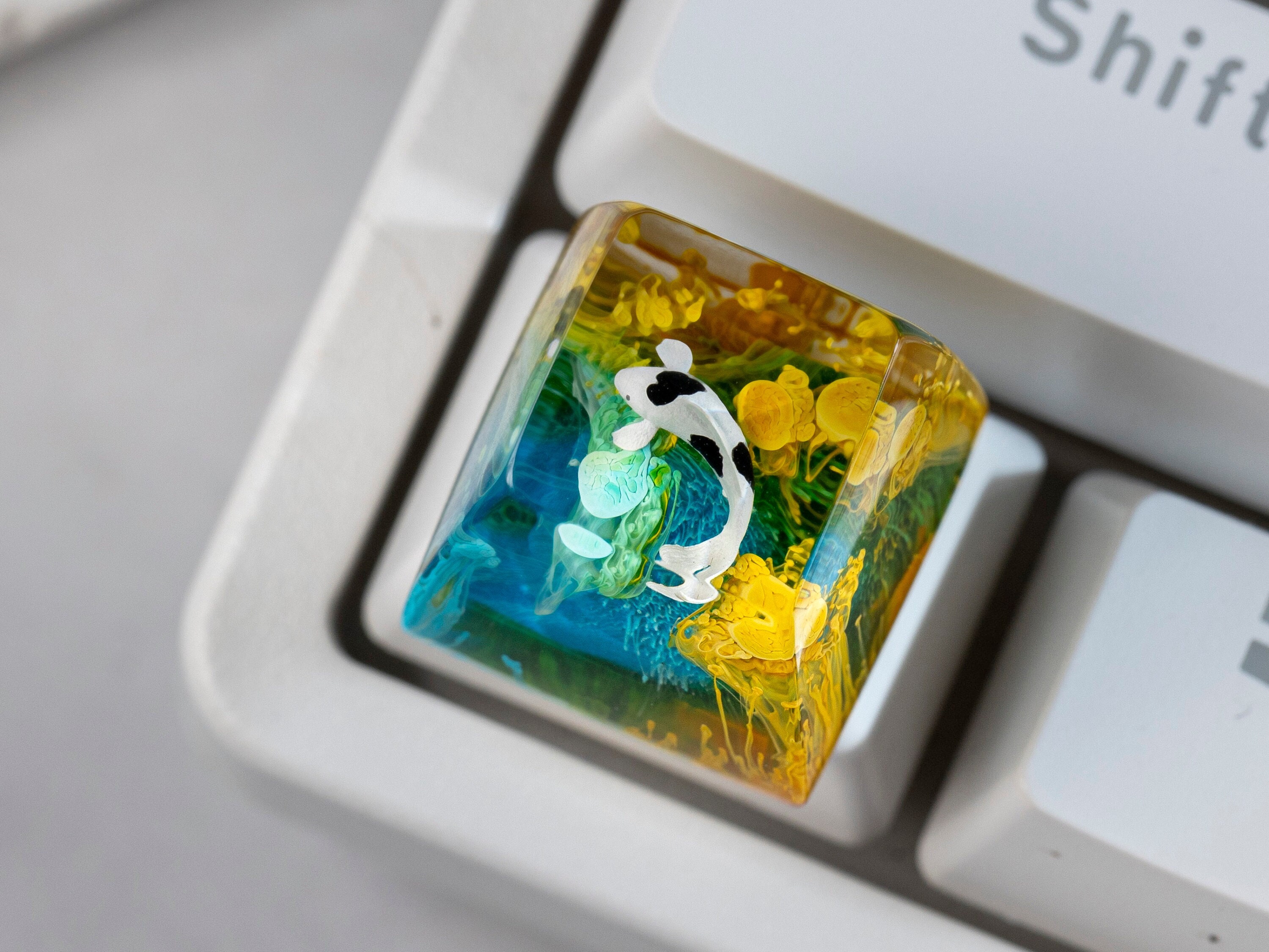 Koi Keycap Keycap, Blue and Yellow Koi, Artisan Keycap, Japanese Koi, Keycap for MX Cherry Switches, Handmade Gift