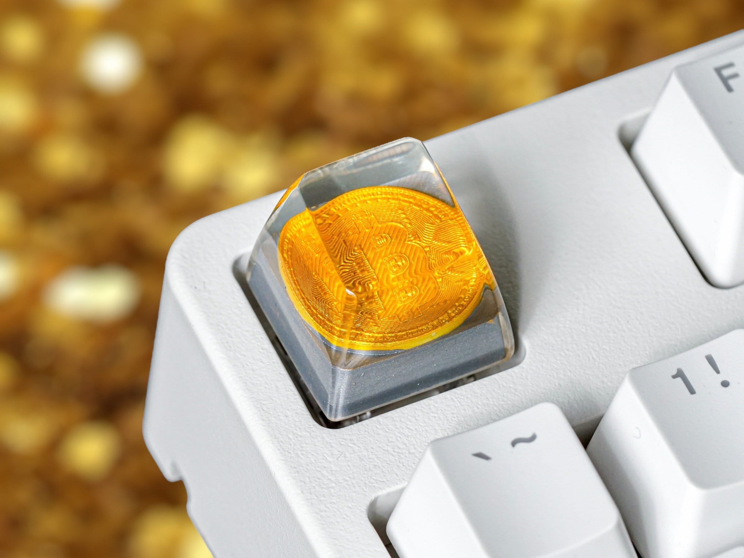 Bitcoin Keycap, Golden Coin Keycap, Artisan Keycap, Resin Keycap, Keycap for MX Cherry Switches Mechanical Keyboard, Handmade Gift